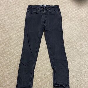 Mens Zara black jeans . 30 w 30 length zip fly closure . good condition.